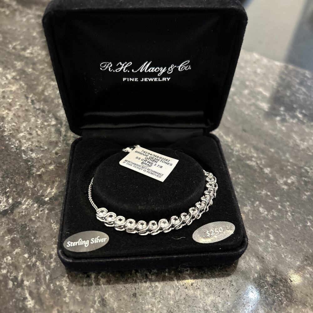 R.H. Macy & Co Fine Jewelry Bridge Diamond Bracelet WS 3 7/8 Sterling Silver